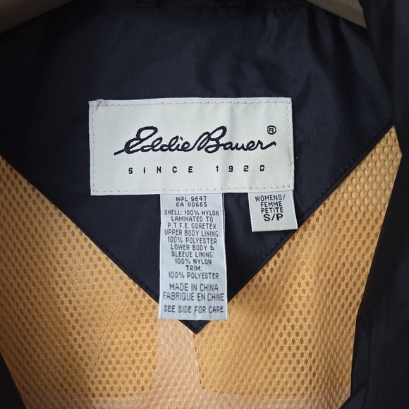 Eddie Bauer Hooded Jacket - Picture 4 of 8